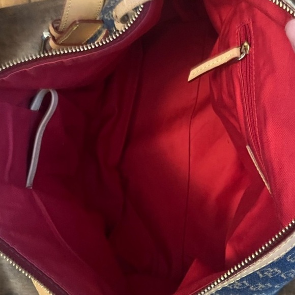 EUC Dooney and Bourke shoulder sac - Picture 7 of 7